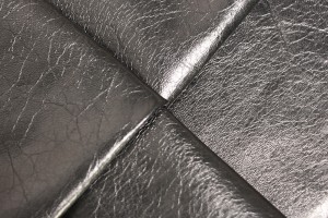 Шкіра козлик Італія (чорний, напівглянець, вінтаж, блискуча)