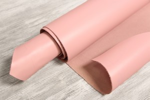 Кожа КРС Италия (розовая, гладкая, полуглянцевая)