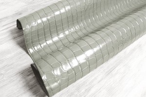 Шкіра ВРХ Італія (сірий, глянець, щільна, штамп crocco. животики)