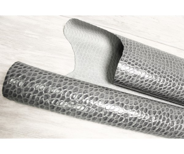 Шкіра ВРХ Італія (сіро-блакитний, глянець, щільна, штамп під крокодил, бочки)