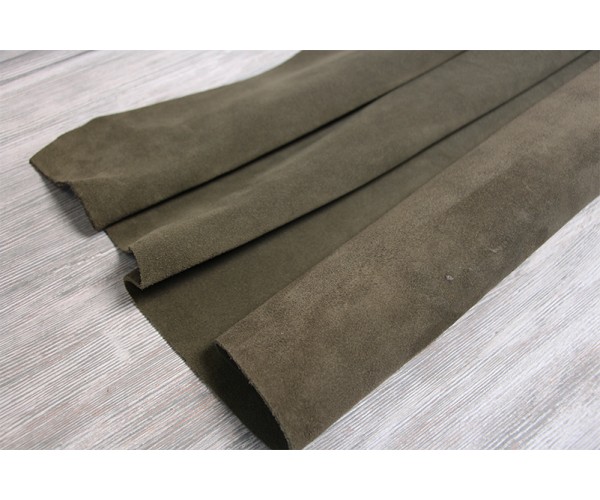 Кожа теленок Италия (хаки , замш, спилок) Кожа теленок Италия (хаки , замш, спилок)