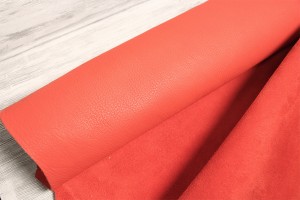 Кожа буйвол Франция (алый, фактура)