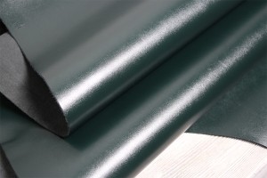 Кожа КРС Италия (темно-зеленая, глянец, гладкая, мягкая)