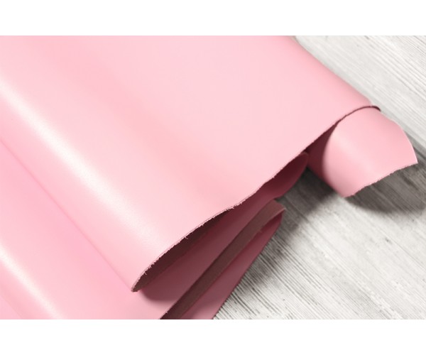 Кожа КРС Италия (бледно-розовая, гладкая, полуглянцевая, мягкая)