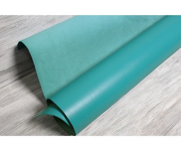 Кожа КРС Италия (бирюзовая, мягкая, гладкая, полуглянец)