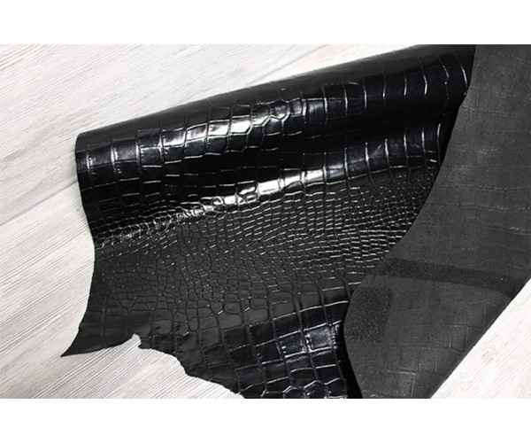 Шкіра ВРХ Італія (чорний, глянець, штамп під крокодил, м'яке)