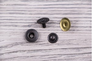Кнопка (потайная) металл 10 мм (состаренный, темный никель) 