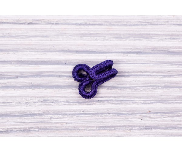 Крючок сутажный Италия (металл, фиолетовый, 1см х 0.9 см)