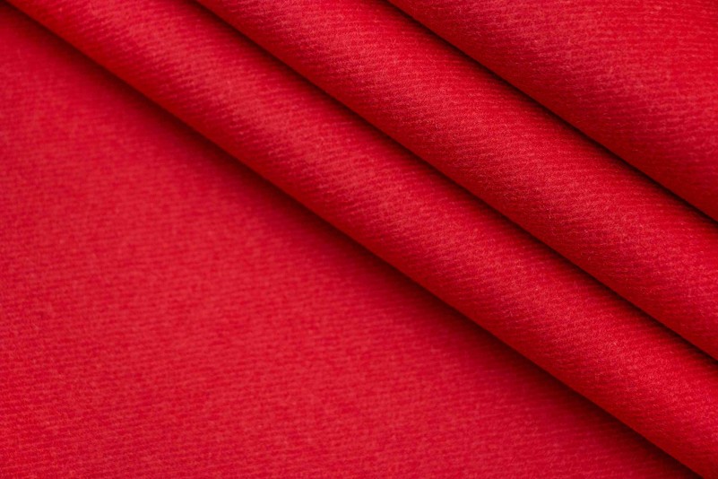 Слово сукно. Кармазинное сукно. Кармазин шерстяное сукно. Ткань кашемир красный. Ткань пальтовая красная.