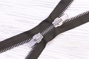 Блискавка подвійна роз'ємна OPTI 0,8х61 см