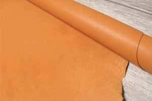 Шкіра овчина Італія (ВІскі, напівглянцева, м'яка)