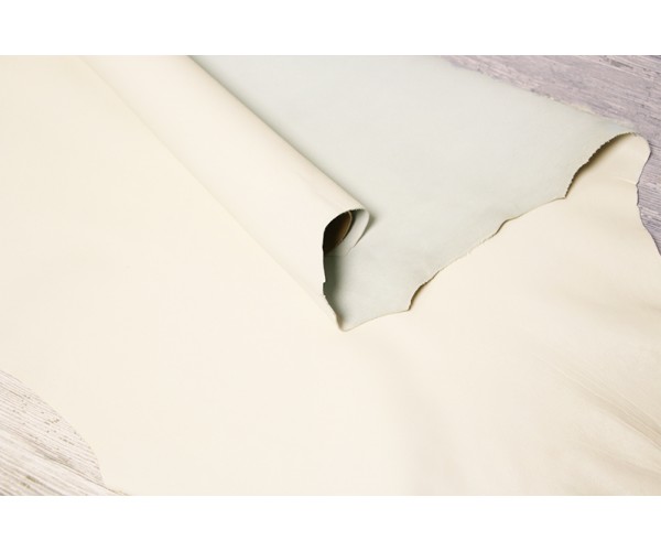 Кожа овчина Италия (молоко, плотная, гладкая, матовая) Кожа овчина Италия (молоко, плотная, гладкая, матовая)