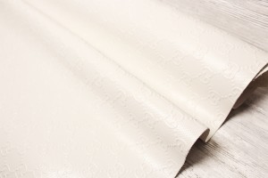 Шкіра ВРХ Італія (молочний, глянець, штамп вензеля з перфорацією Gucci)