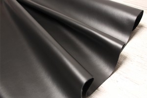 Шкіра ВРХ Італія (чорний, гладка, глянець, хром, м'яка)