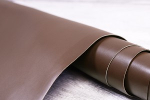 Кожа КРС Италия (коричневая, плотная, гладкая, растительного дубления)